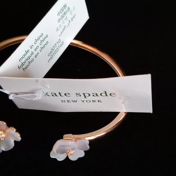 Kate Spade Bracelet(SALE) Free shipping!! ONLY 1 LEFT!!! - Picture 5 of 10